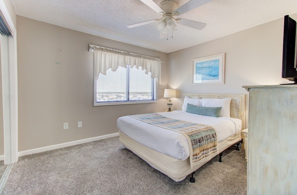 1114 Boundless Awe by Atlantic Towers — Carolina Beach — photo 3