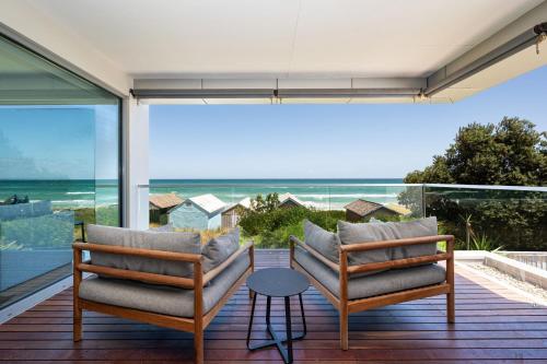 Gracie on the Beach Luxe with Water Views — 4-Star Luxury Hotel in Edithvale, Australia