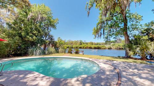 15 Promontory Ct in Hilton Head Island, United States