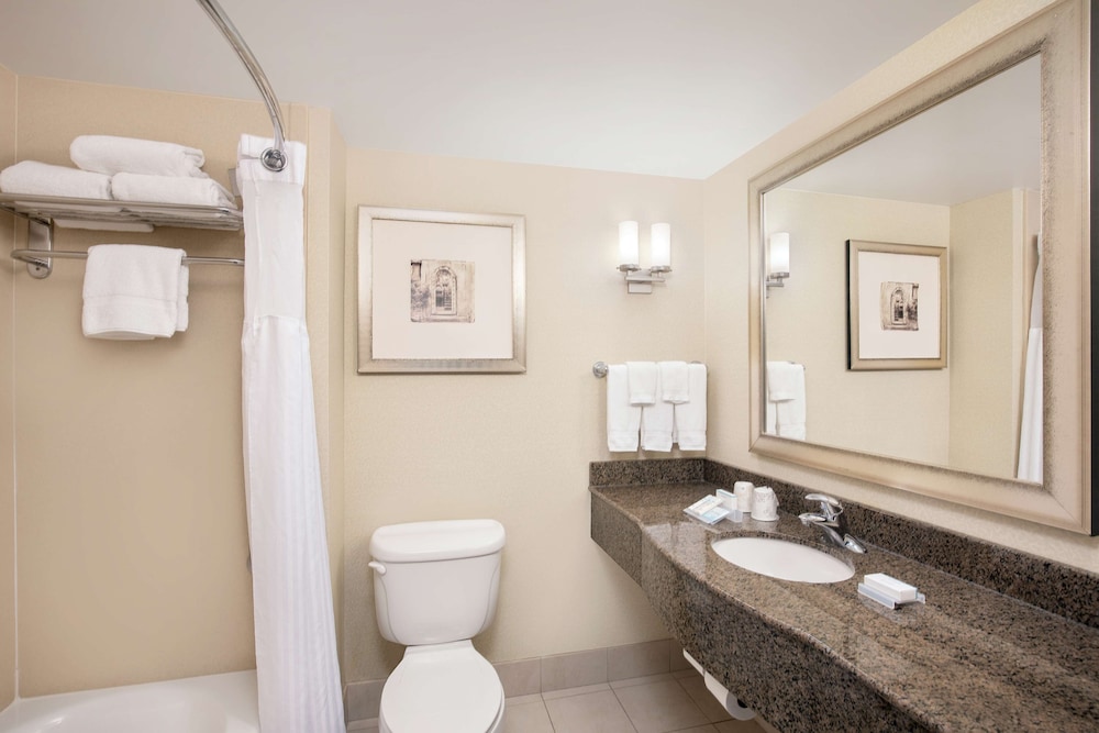 Hilton Garden Inn Richmond Airport - photo 20