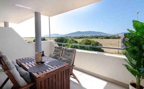 Apt w Beach Mountain Views Pool and Parking — 4-Star Luxury Hotel in Tarifa, Spain