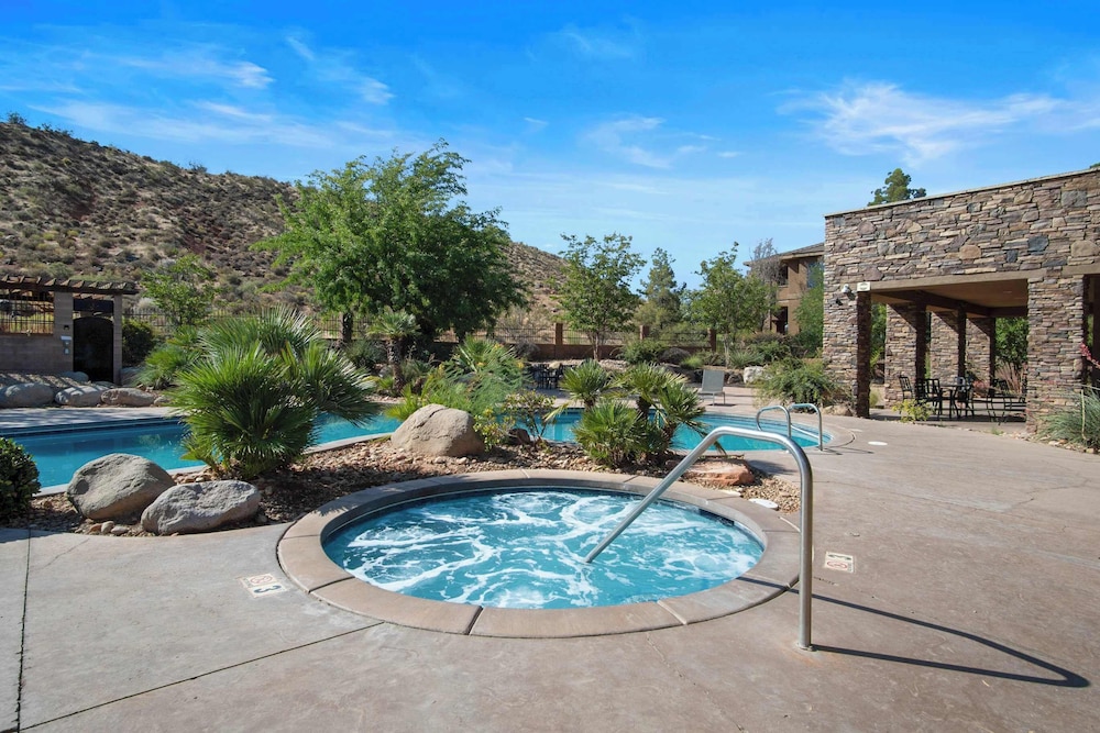Oasis Escape Resort Amenities - photo 21