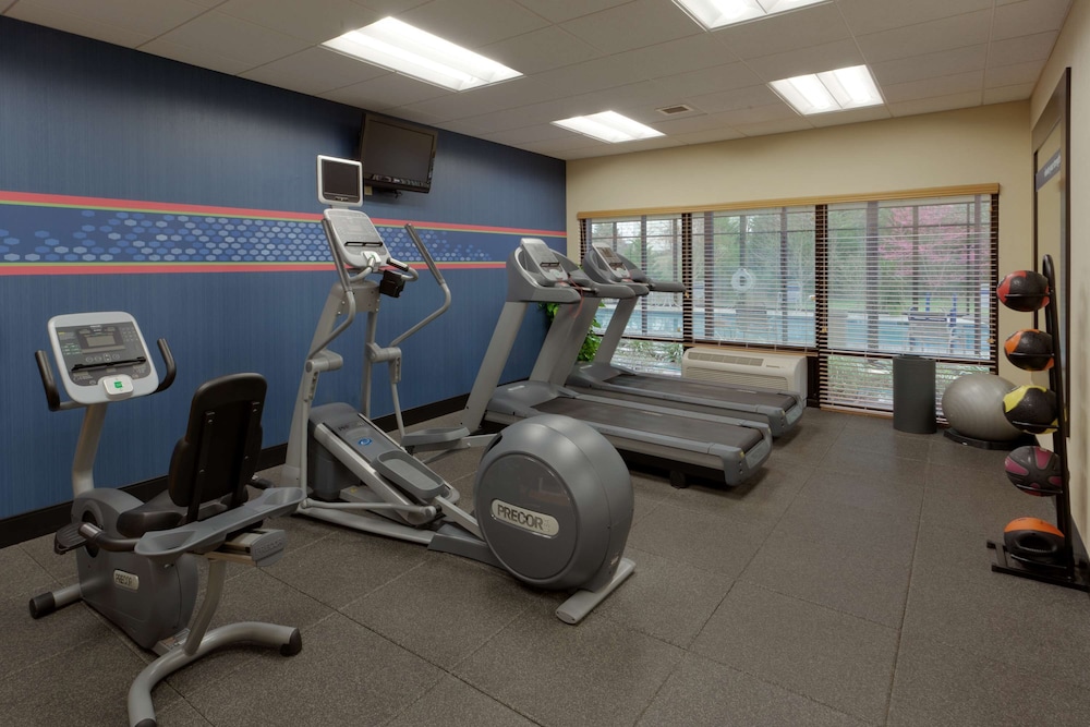 Hampton Inn Warrenton - photo 35