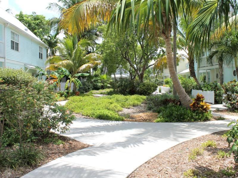 Linger Longer by Avantstay Key West Walkable Gated Community Shared Pool Week Long Stays Only - photo 24