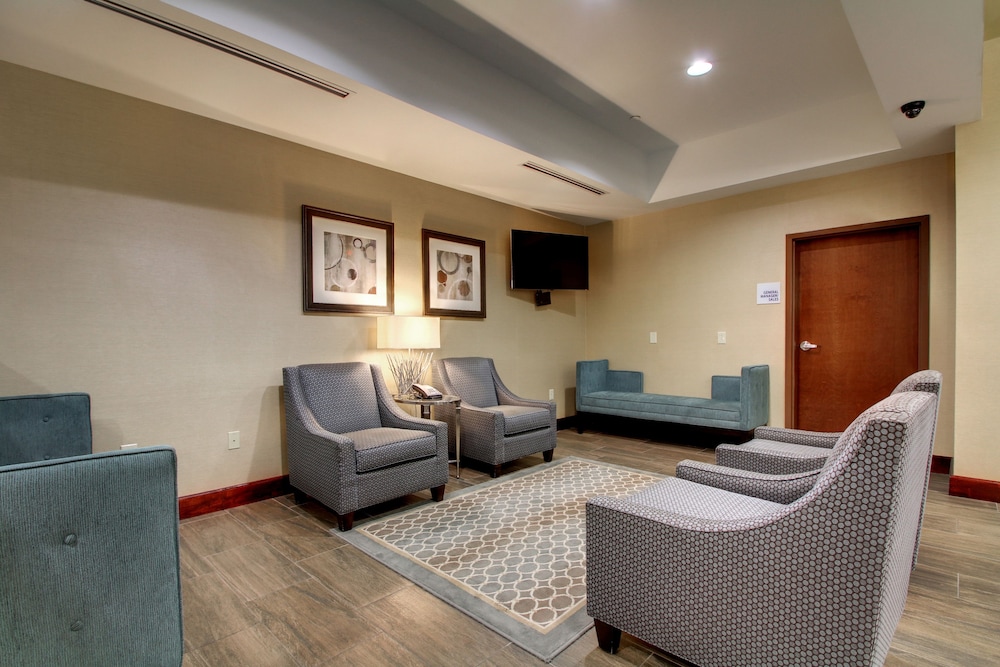 Holiday Inn Express Hotel & Suites Natchez South by IHG - photo 50