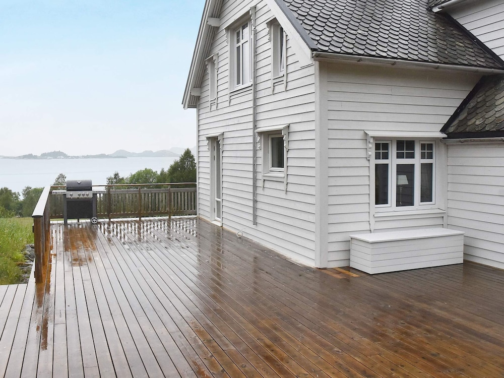 9 Person Holiday Home In Aram 20188148 — Sandvika