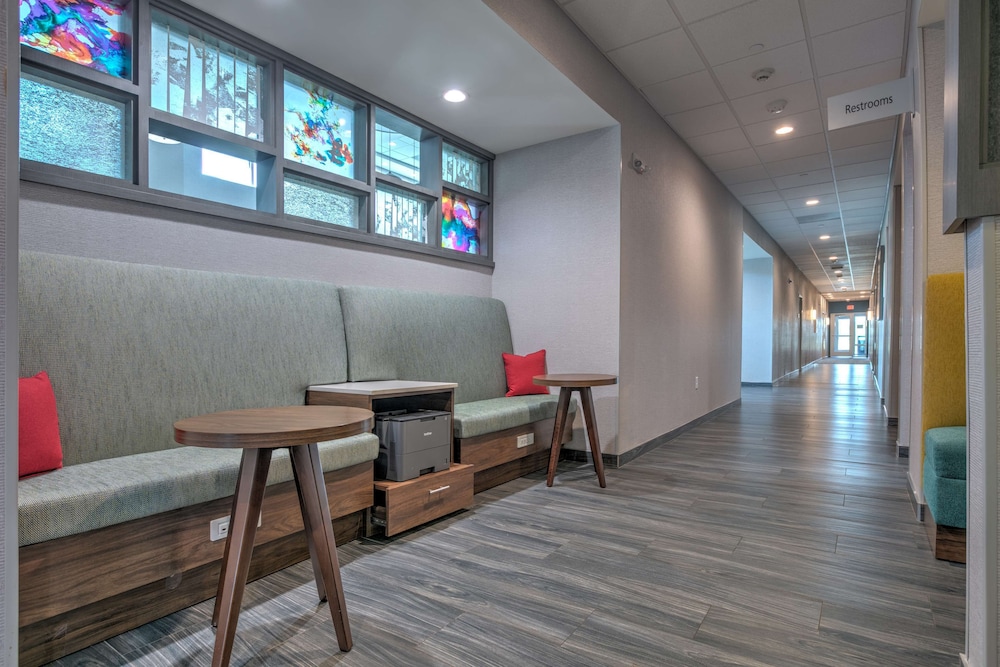 Hampton Inn & Suites by Hilton Port Lavaca - photo 18