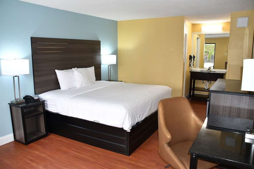 Baymont by Wyndham Macon I 75 - photo 6