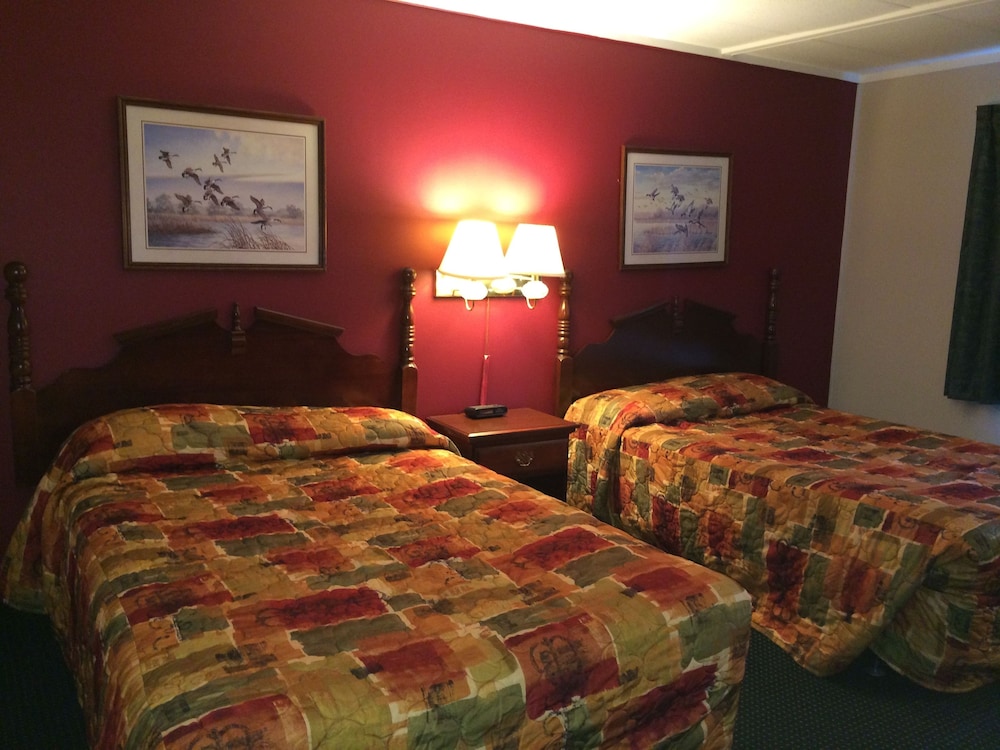 Rapids Inn and Suites - photo 9