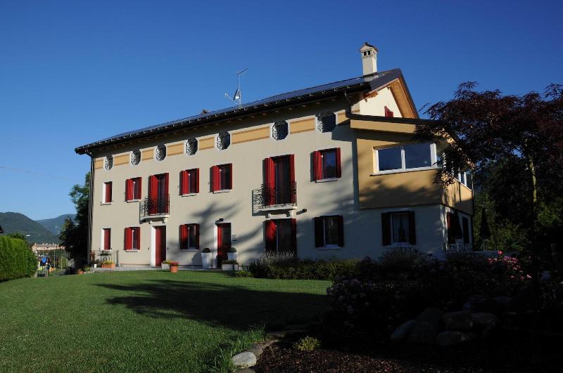 Casa Novecento Rooms & apartments — 4-Star Luxury Hotel in Feltre, Italy