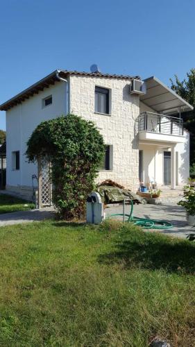 H Biλα Των Ονειρων Σου 999 The Villa Of Yours Dreams 999 — 4-Star Luxury Hotel in Drama, Greece