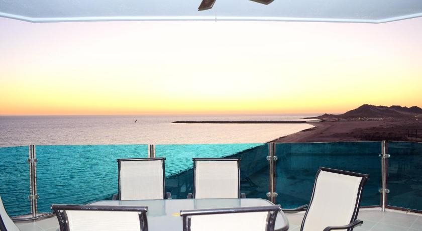 Esmeralda Luxury Resort in Puerto Penasco, Mexico