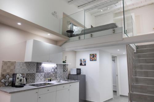Aurora House Loft — 4-Star Luxury Hotel in Cefalu, Italy