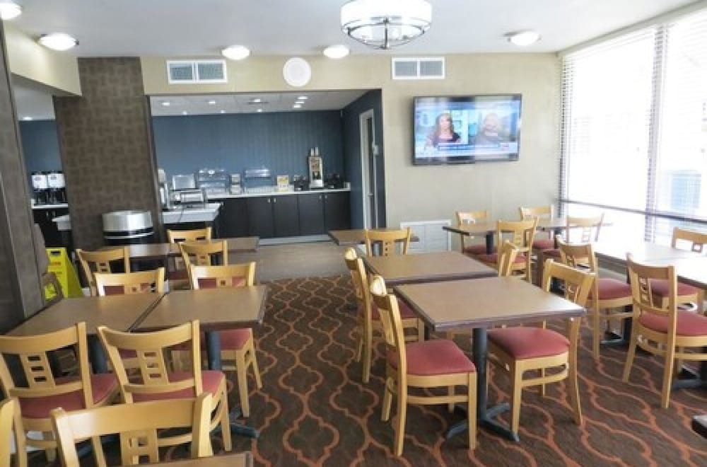 Baymont by Wyndham Florence - photo 17