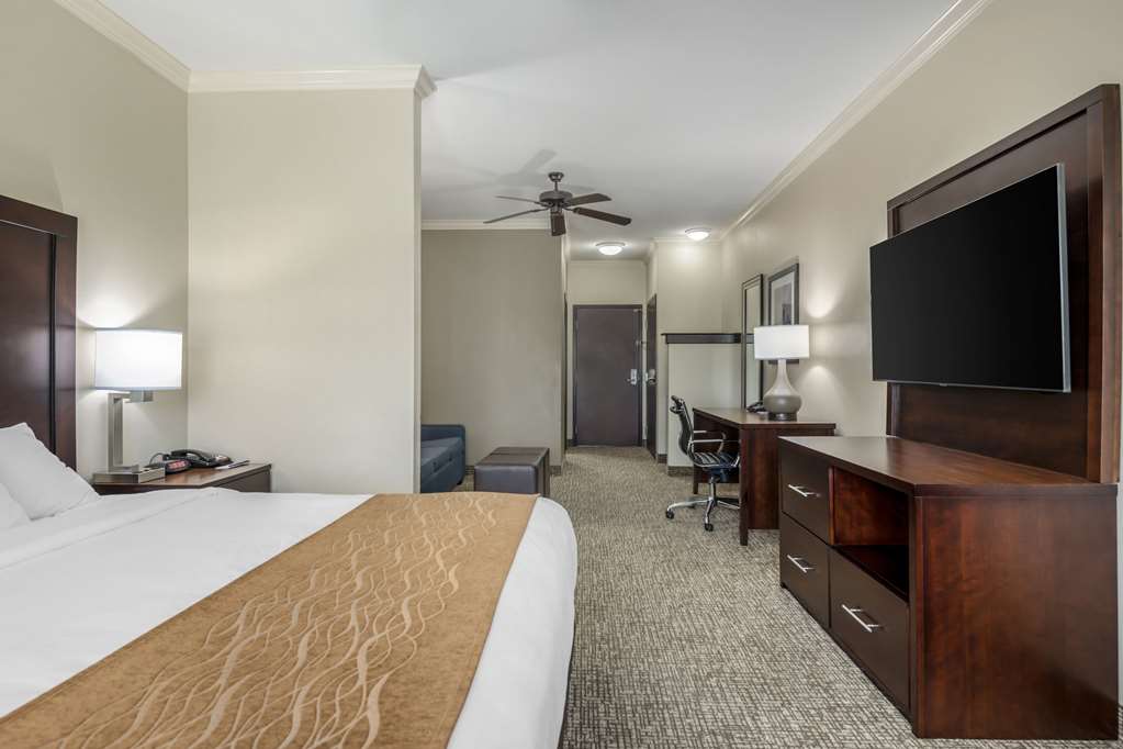 Comfort Inn & Suites Fort Worth Fossil Creek - photo 32