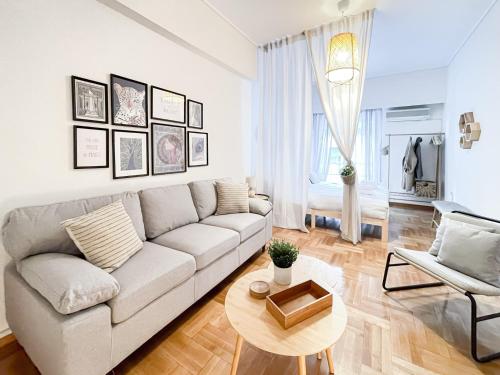Boho Chic 2br Apartment in the Center of Athens — 4-Star Luxury Hotel in Athens, Greece
