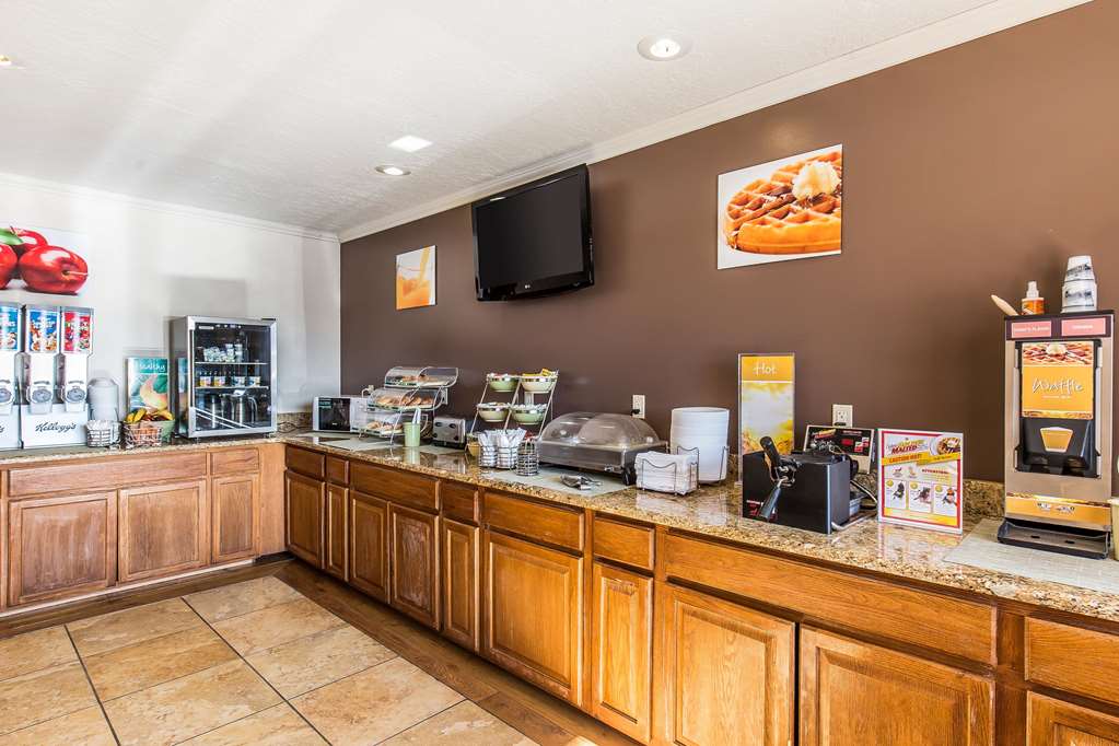 Quality Inn Evanston near Wyoming Downs - photo 26