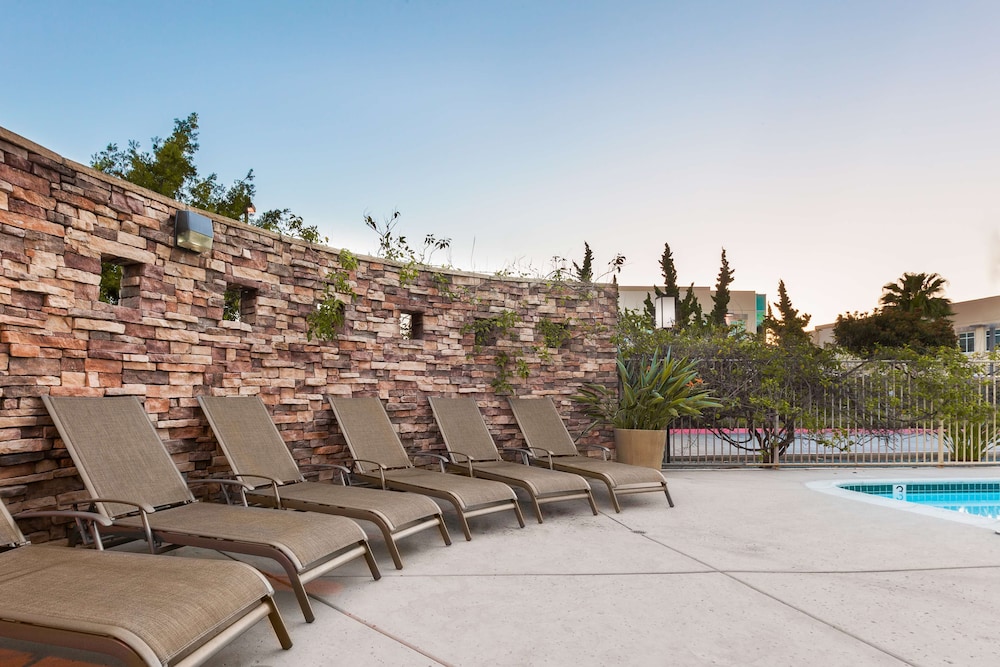 Hampton Inn San Marcos CA - photo 34