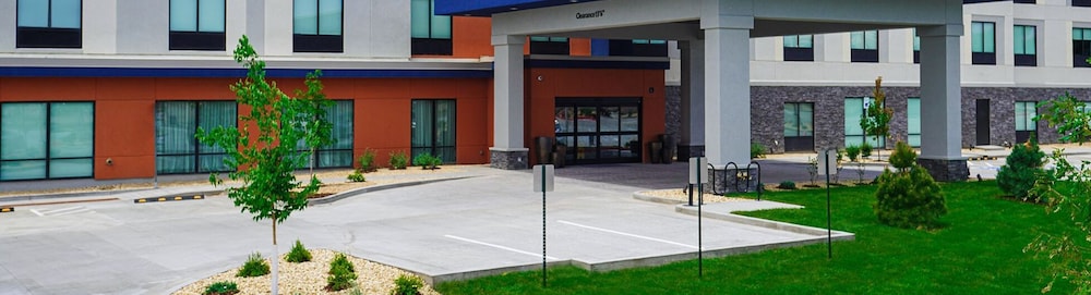 Hampton Inn Colorado Springs I 25 Central - photo 35