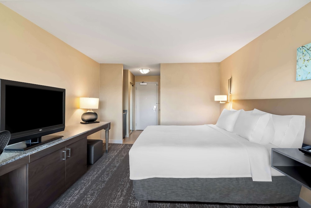 Hilton Garden Inn Fairfield - photo 20