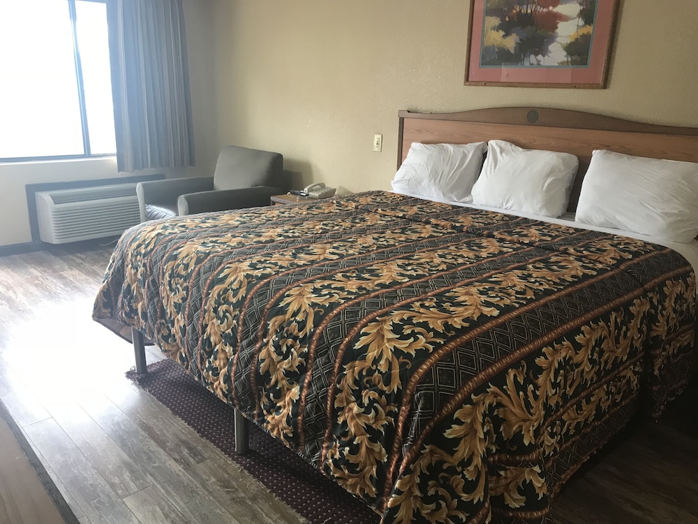 Memphis Inn - photo 8