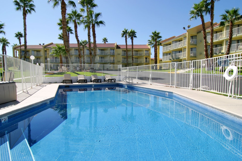 Lake Mead Inn - photo 15