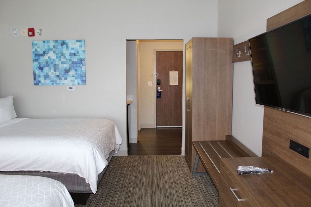 Holiday Inn Express and Suites Gettysburg by IHG - photo 17