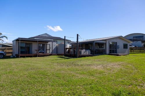 Virtue Escape Beachside Bliss at Tokerau Beach in Kaitaia, New Zealand