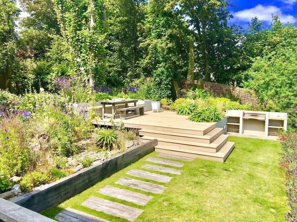Aldeburgh Lodge Gardens — 4-Star Luxury Hotel in Aldeburgh, United Kingdom