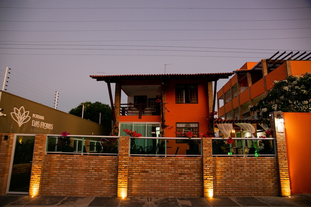 Pousada Das Flores — hotel in Luis Correia