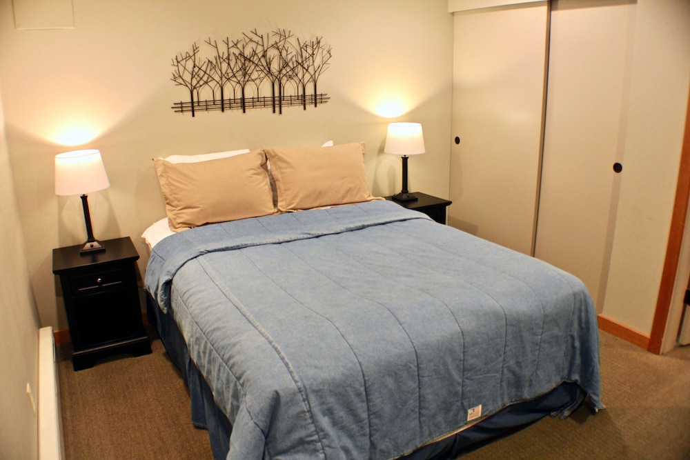 Crystal Chalets Condominiums at Crystal Mountain Ski Resort - photo 15