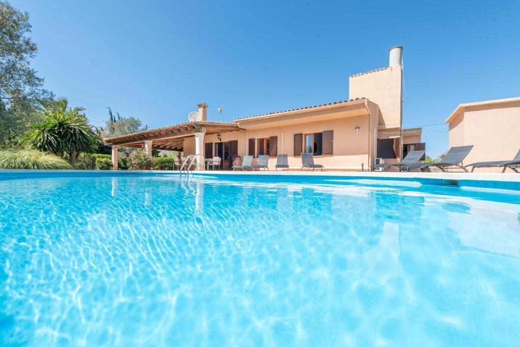 Villa Canescandeu — 4-Star Luxury Hotel in Pollenca, Spain