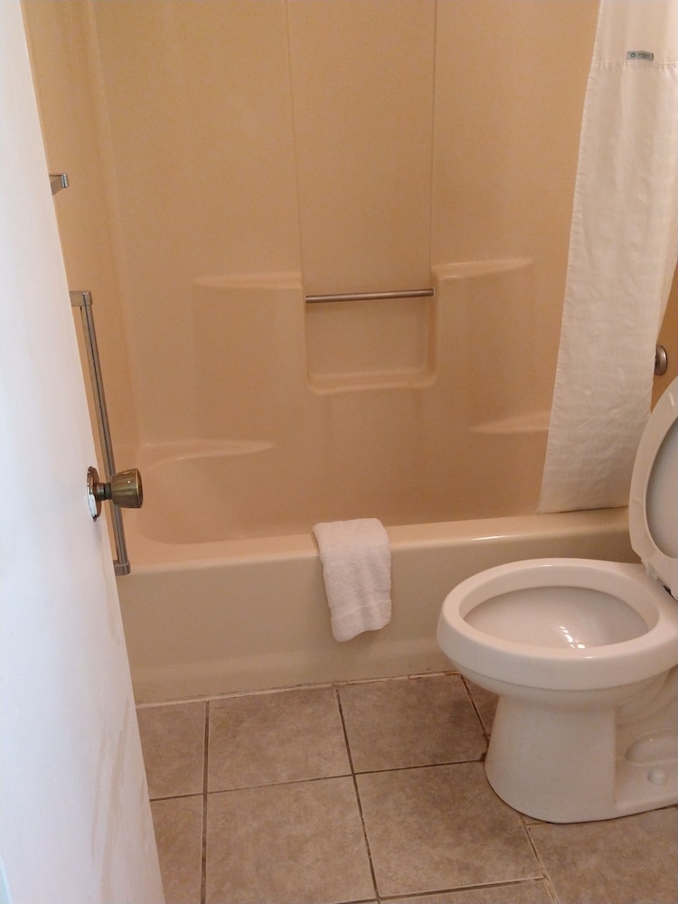 Grand View Plaza Inn & Suites - photo 81