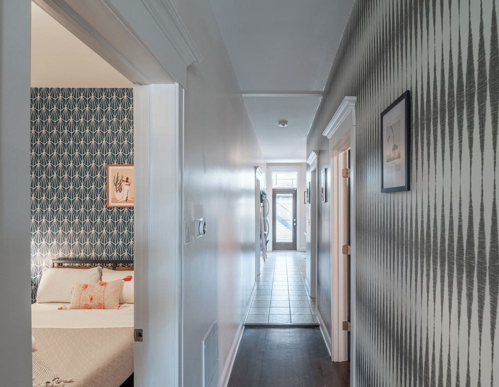 Wrigleyville Suites - photo 9