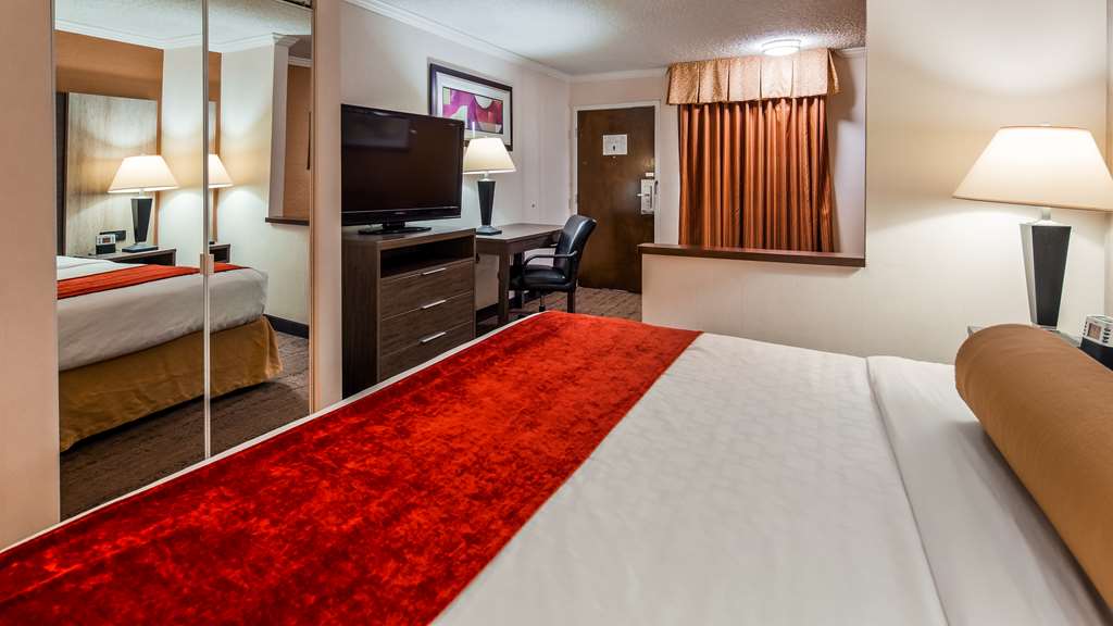 Best Western Galleria Inn & Suites - photo 7