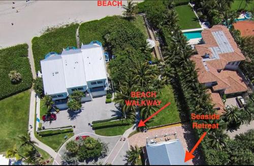 Designer Beachside Serenity Steps to the Beach — 4-Star Luxury Hotel in Juno Beach, United States