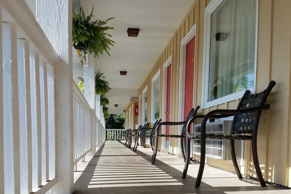 Homestead Motel - photo 39