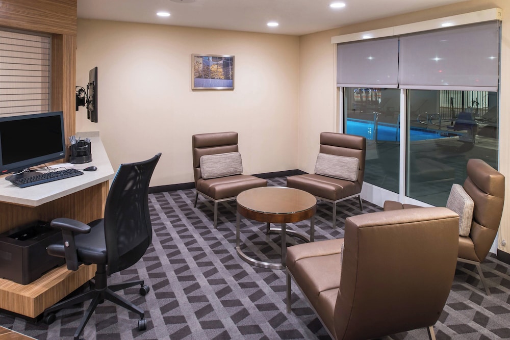TownePlace Suites by Marriott Ontario Chino Hills - photo 34