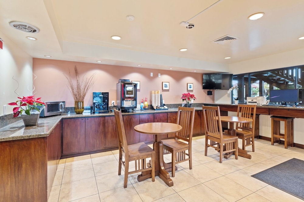 Vagabond Inn Executive San Francisco Airport - photo 4