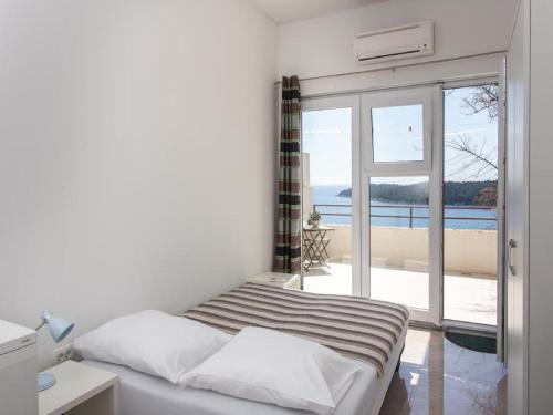 Superior Studio Apartment with Terrace and Sea View First Floor