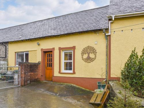 The Old Boot Room — hotel in Llanfynydd