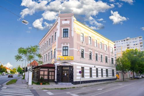 Hotel Muse - carbon neutral hotel in Sankt Poelten