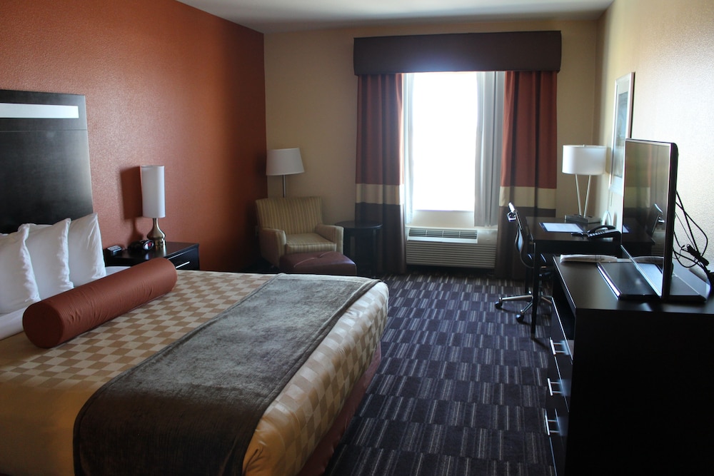 Wyndham Garden Lancaster CA - photo 9