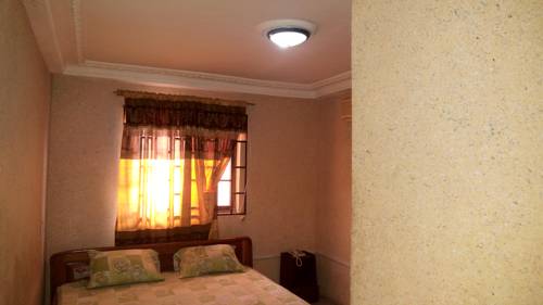 D'lor Suites Hotel