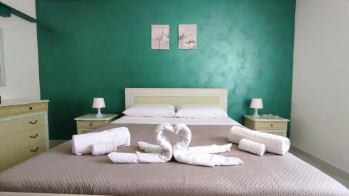 Casa delle Camelie — 4-Star Luxury Hotel in Cefalu, Italy