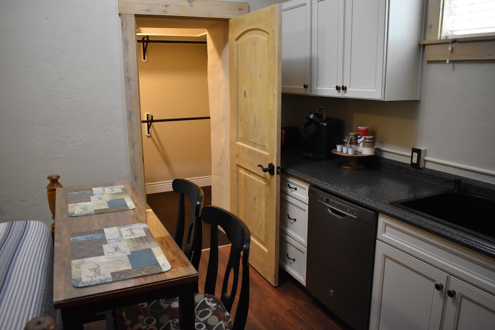Silver Horseshoe Inn - photo 19