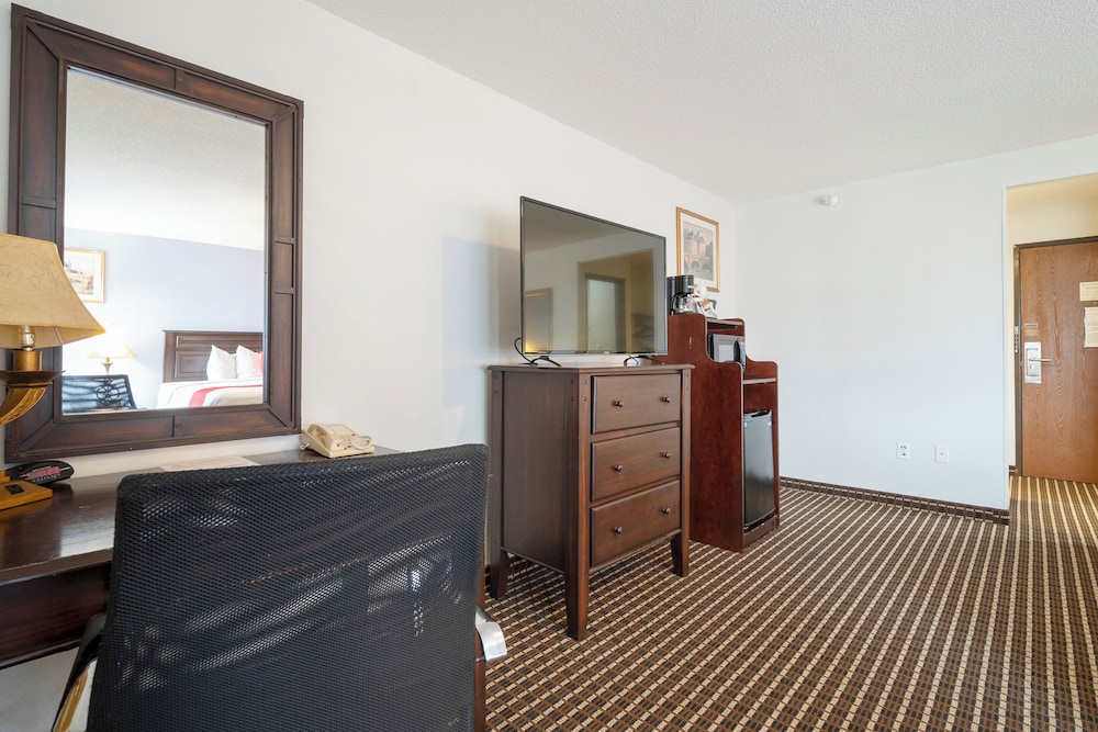 Rodeway Inn Houston North Greenspoint Houston TX - photo 19