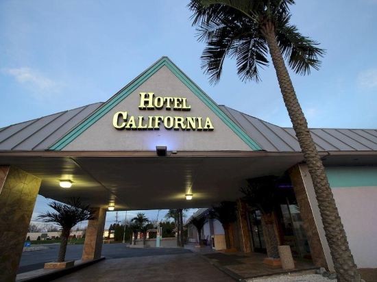 California Palms Hotel & Suites - photo 7