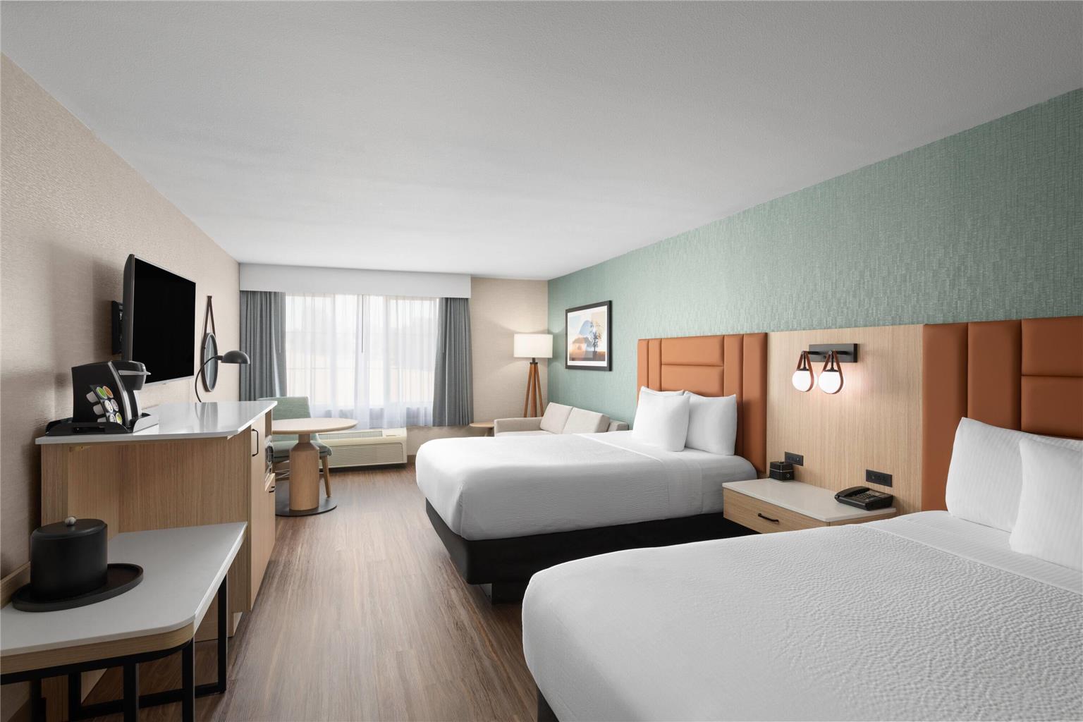 La Quinta Inn & Suites by Wyndham Paso Robles - photo 27