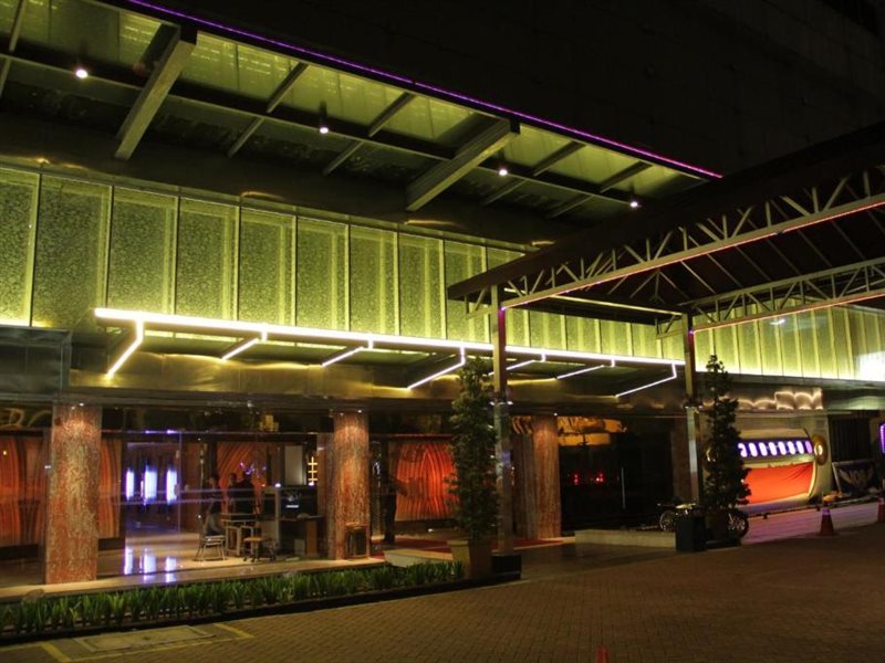 108 Hotel By Him — Jakarta — photo 2